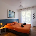 Ocean 90 Face Apartman *