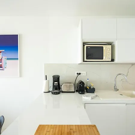 Ocean 90 Face Apartment